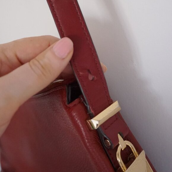 Michael Kors Burgundy Red Crosby Pebbled Leather Zip Closure Shoulder Bag Purse - Picture 9 of 16